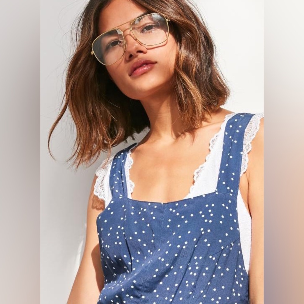 Urban Outfitters unisex retro 70s inspired tortoise shell gold reader glasses